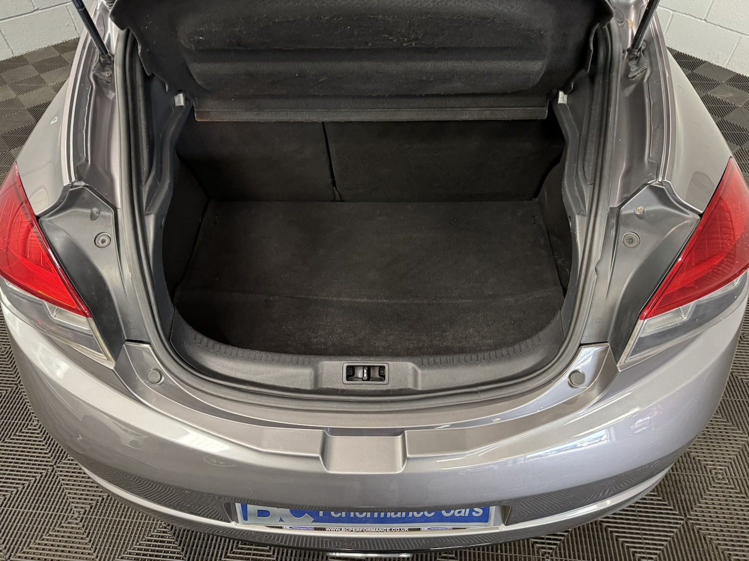 Used Renault Megane 2010 for sale - 76547781: Photo 32