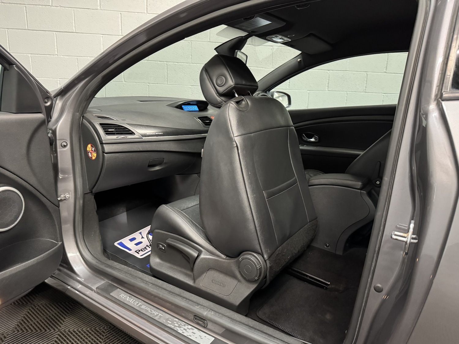 Used Renault Megane 2010 for sale - 76547781: Photo 36