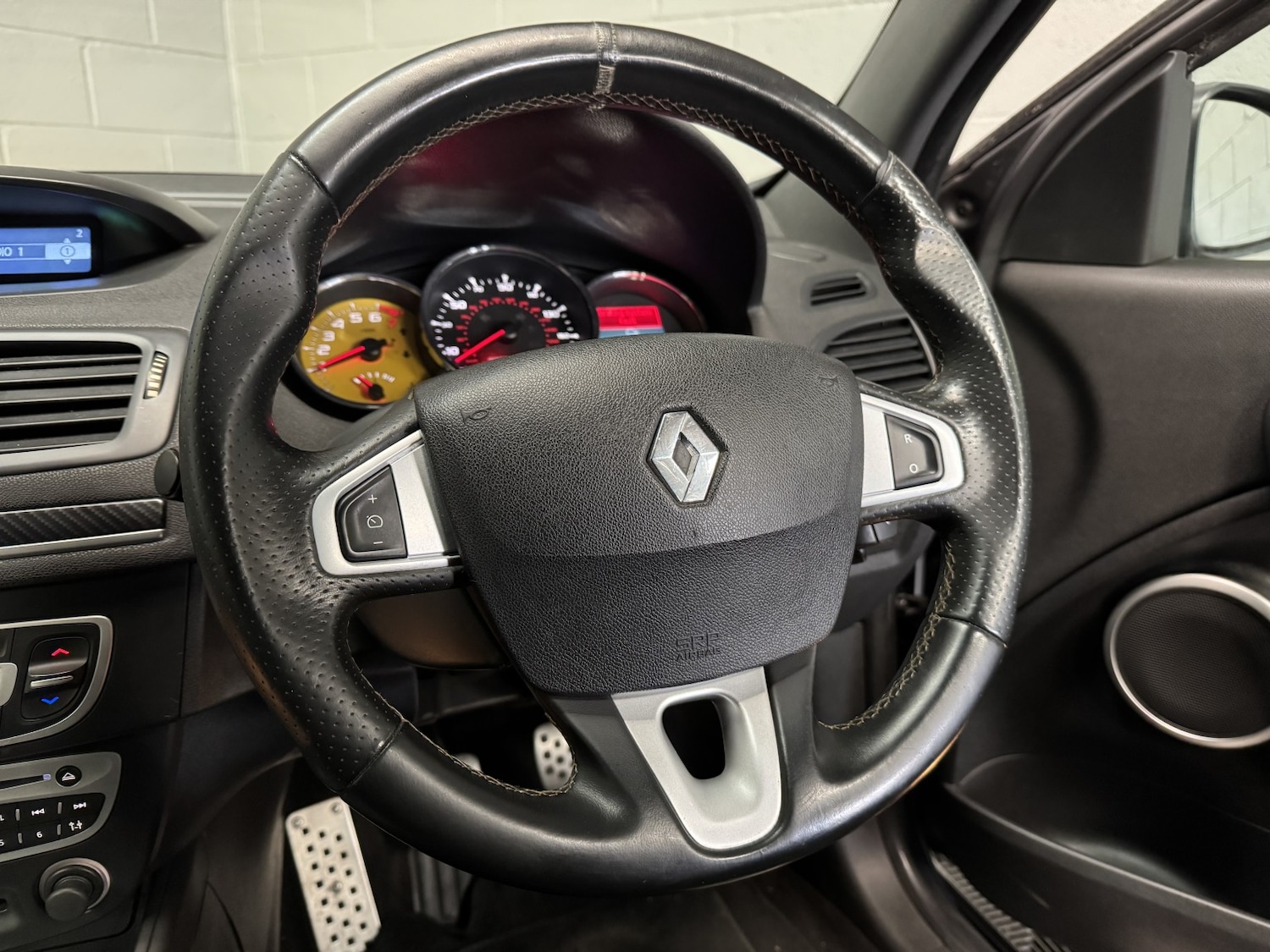 Used Renault Megane 2010 for sale - 76547781: Photo 46