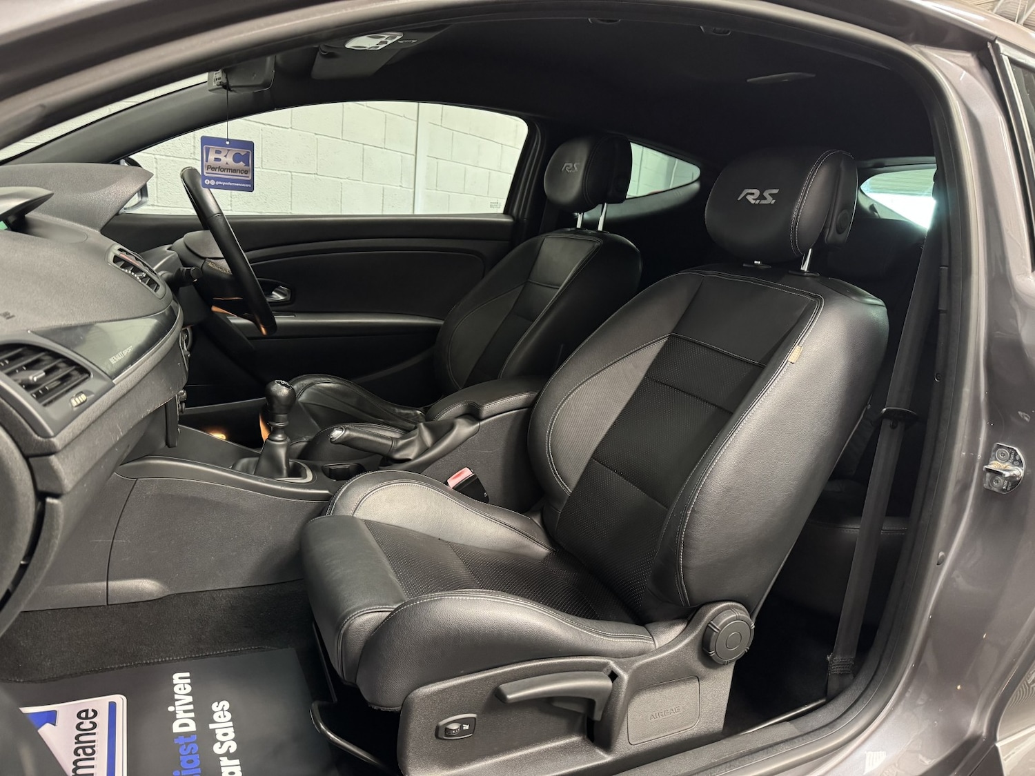 Used Renault Megane 2010 for sale - 76547781: Photo 8