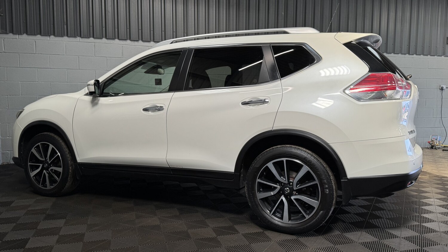 Used Nissan X-Trail 2017 for sale - 77997257: Photo 33