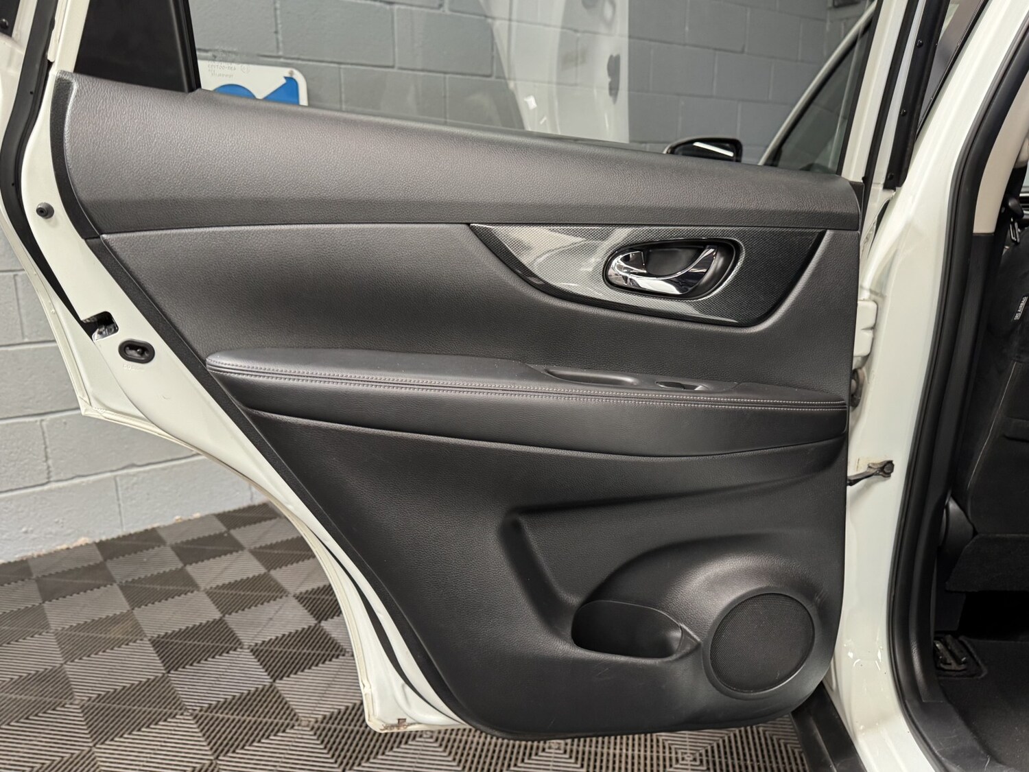 Used Nissan X-Trail 2017 for sale - 77997257: Photo 35