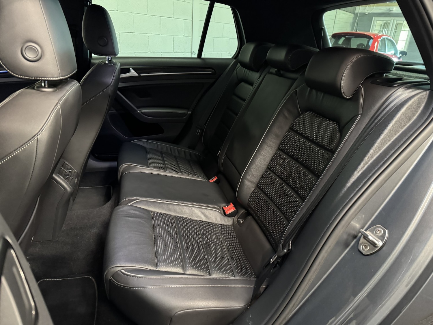 Used Volkswagen Golf 2017 for sale - 76712368: Photo 11