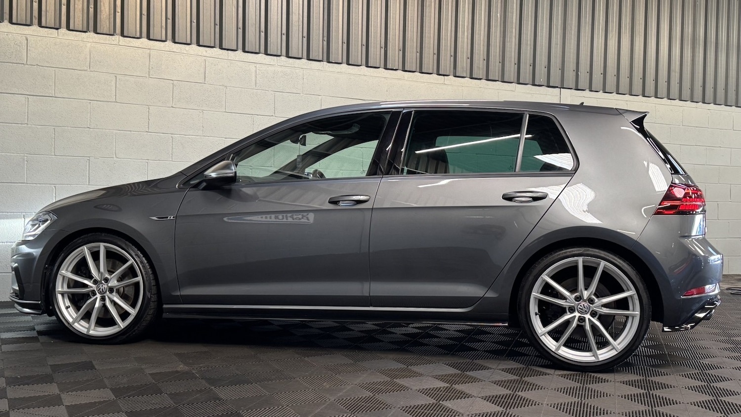 Used Volkswagen Golf 2017 for sale - 76712368: Photo 38