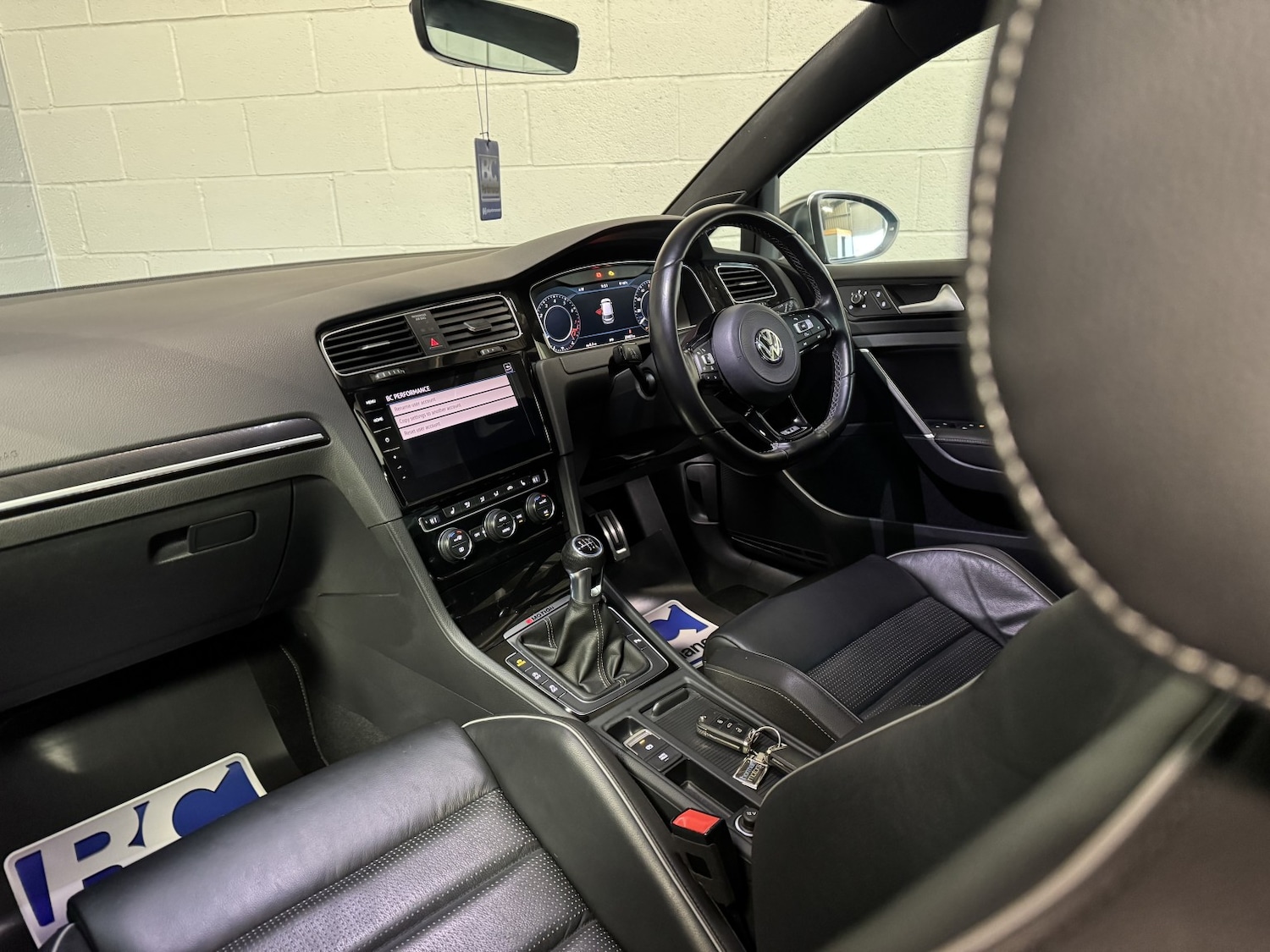 Used Volkswagen Golf 2017 for sale - 76712368: Photo 42