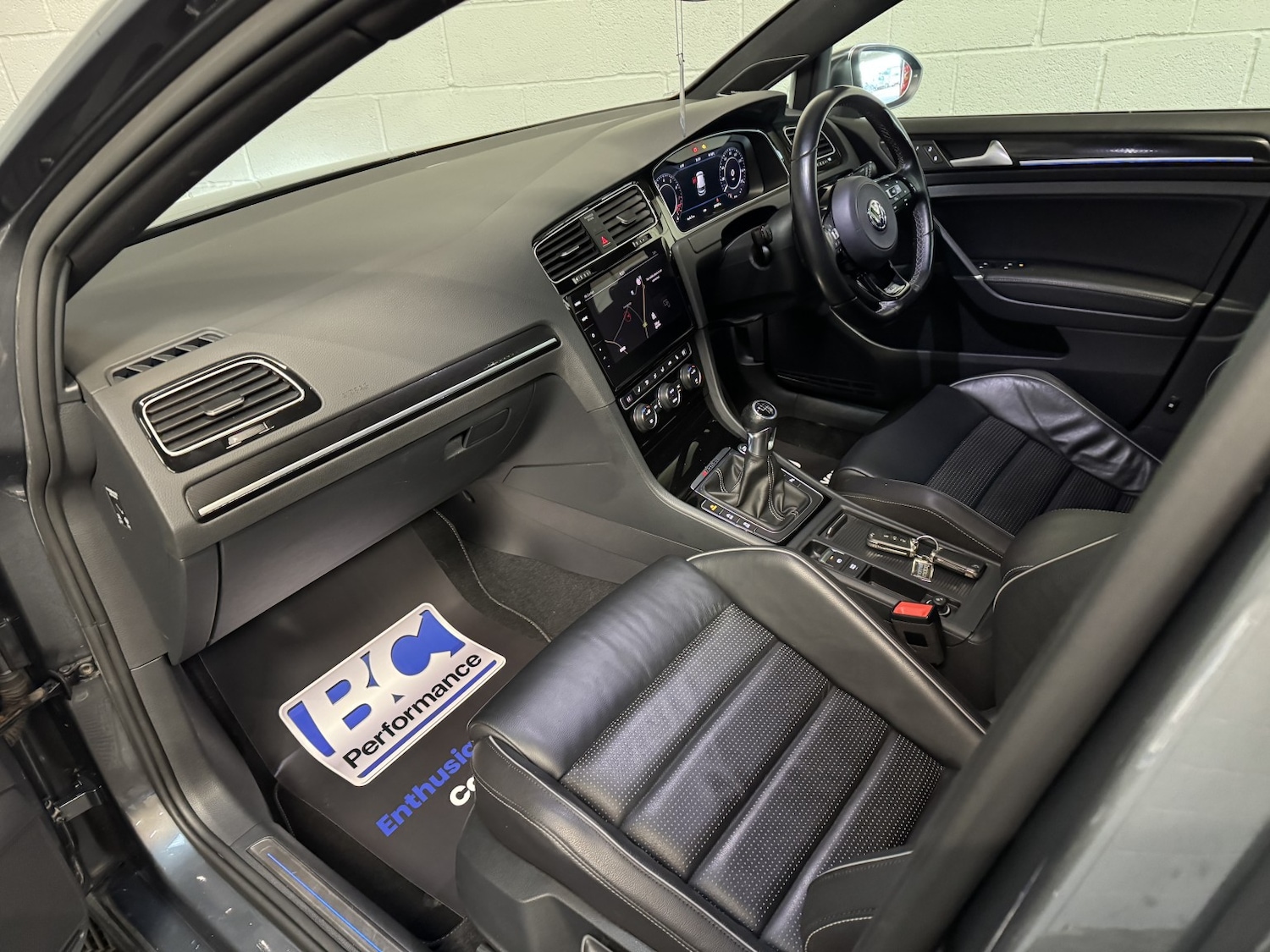 Used Volkswagen Golf 2017 for sale - 76712368: Photo 48