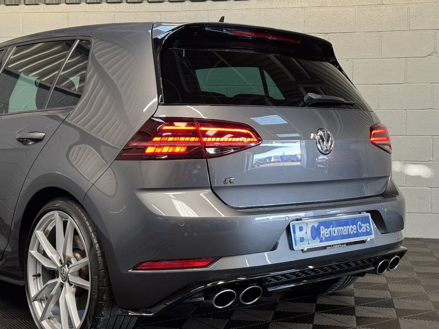 Used Volkswagen Golf 2017 for sale - 76712368: Photo 5