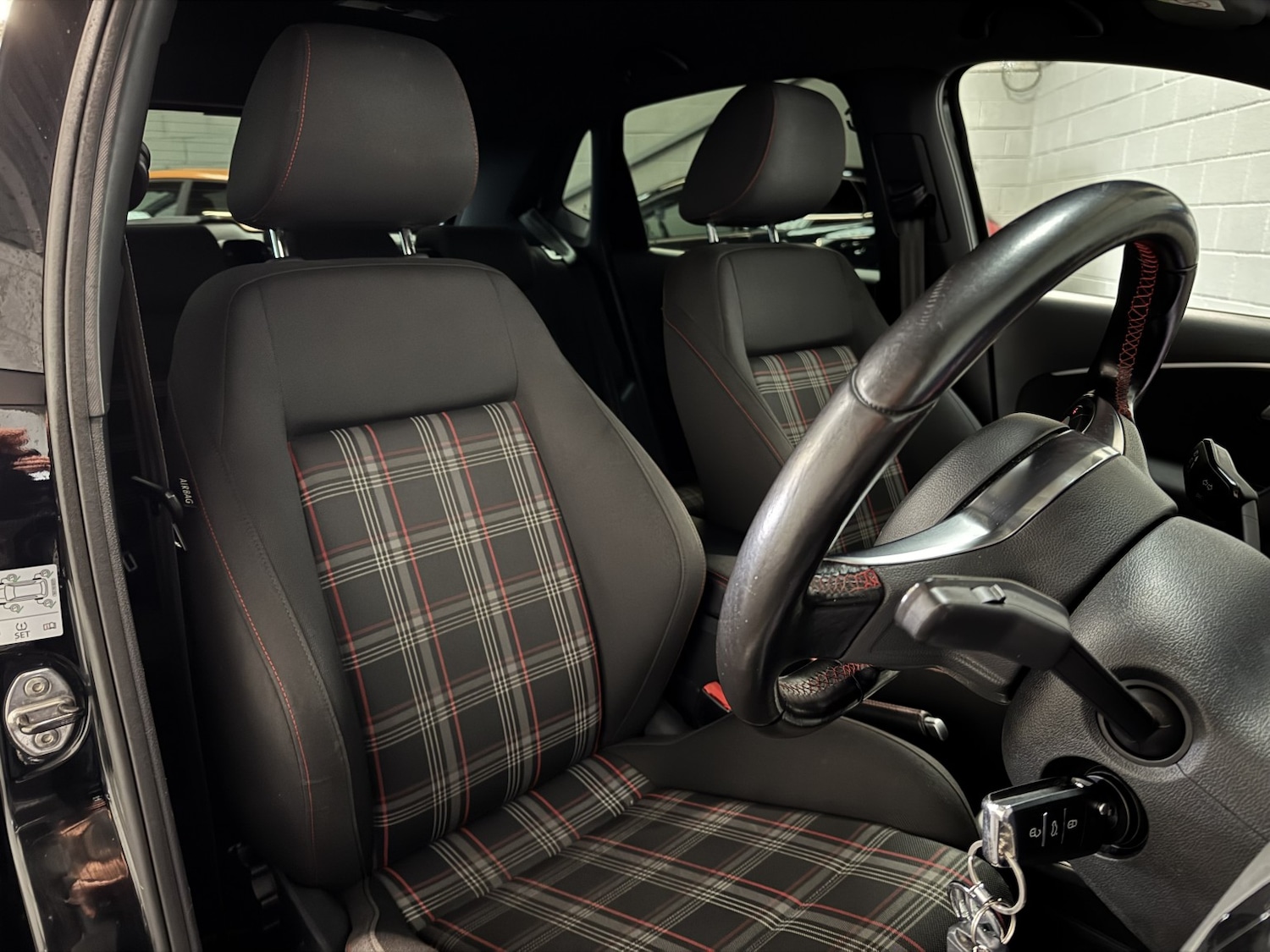 Used Volkswagen Polo 2017 for sale - 77028028: Photo 10