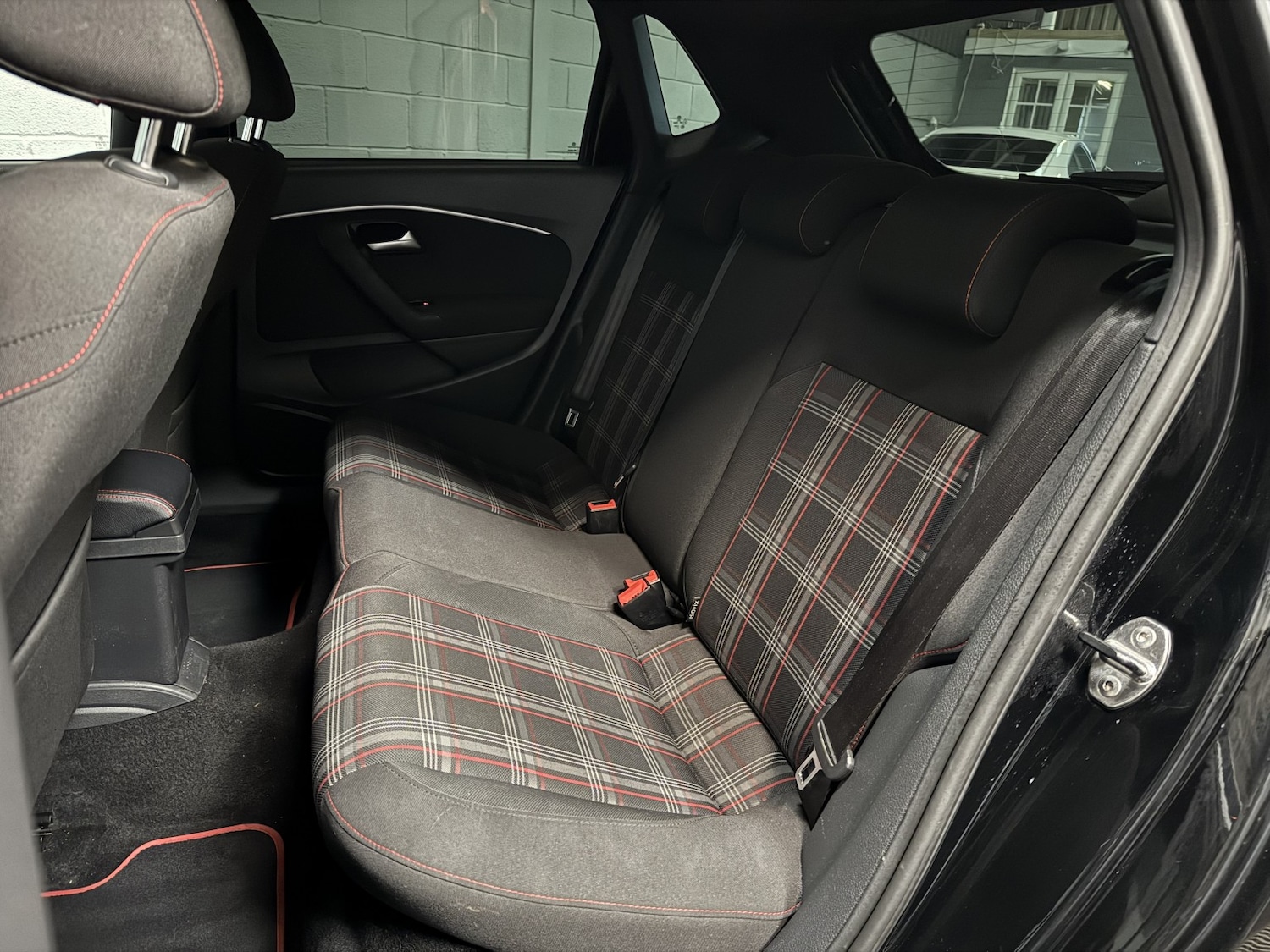 Used Volkswagen Polo 2017 for sale - 77028028: Photo 11