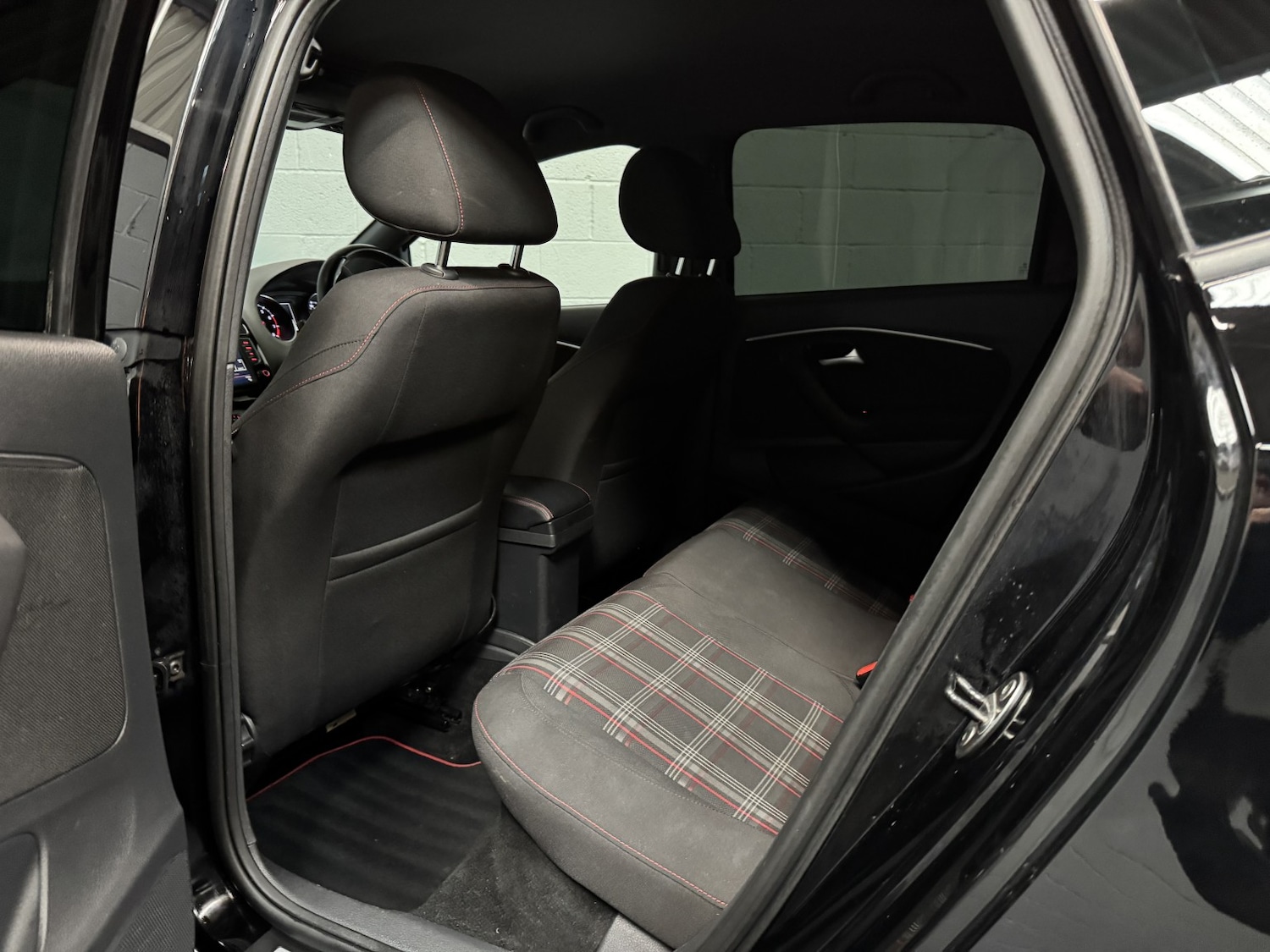 Used Volkswagen Polo 2017 for sale - 77028028: Photo 35