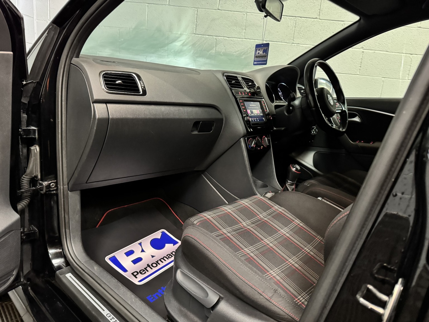 Used Volkswagen Polo 2017 for sale - 77028028: Photo 37