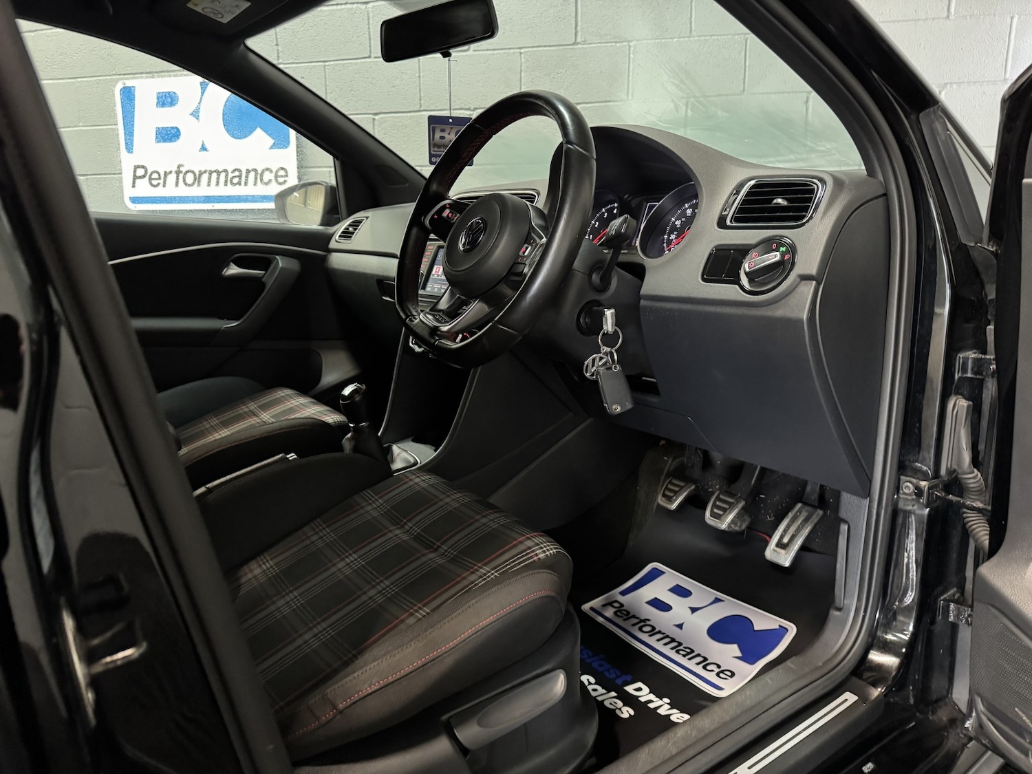 Used Volkswagen Polo 2017 for sale - 77028028: Photo 45