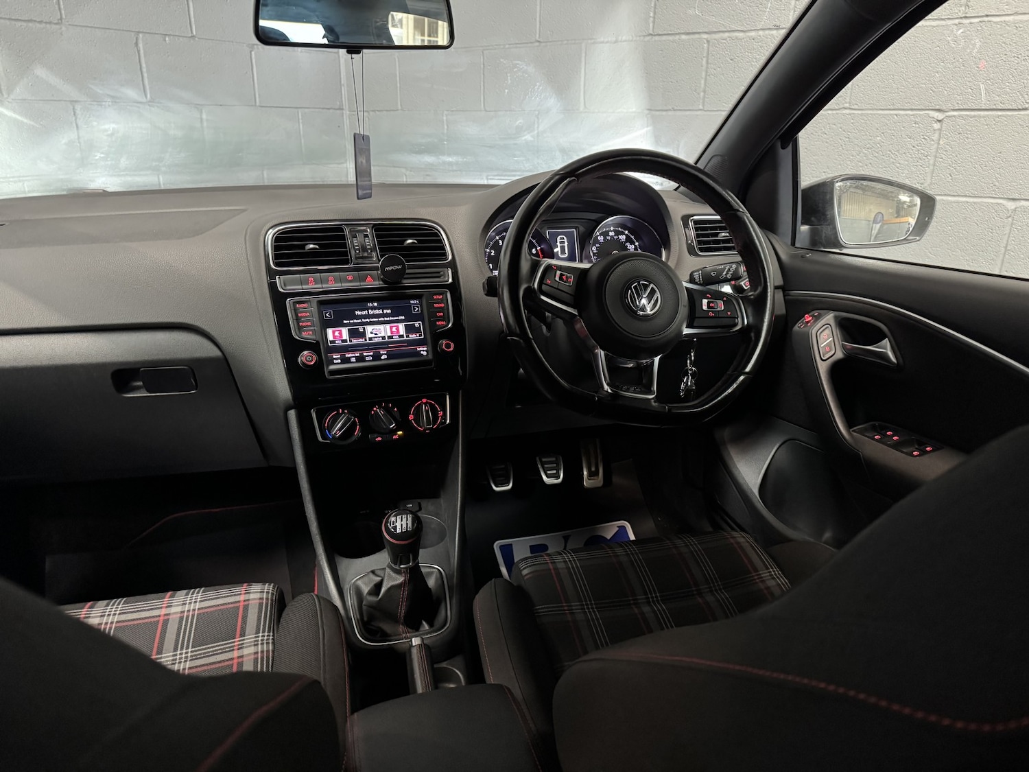 Used Volkswagen Polo 2017 for sale - 77028028: Photo 7