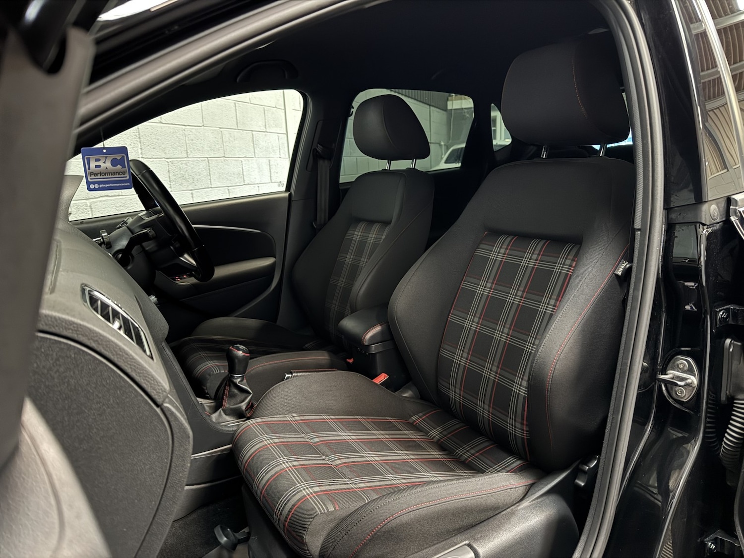 Used Volkswagen Polo 2017 for sale - 77028028: Photo 9