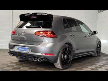 Used Volkswagen Golf 2017 for sale - 74949700: Photo