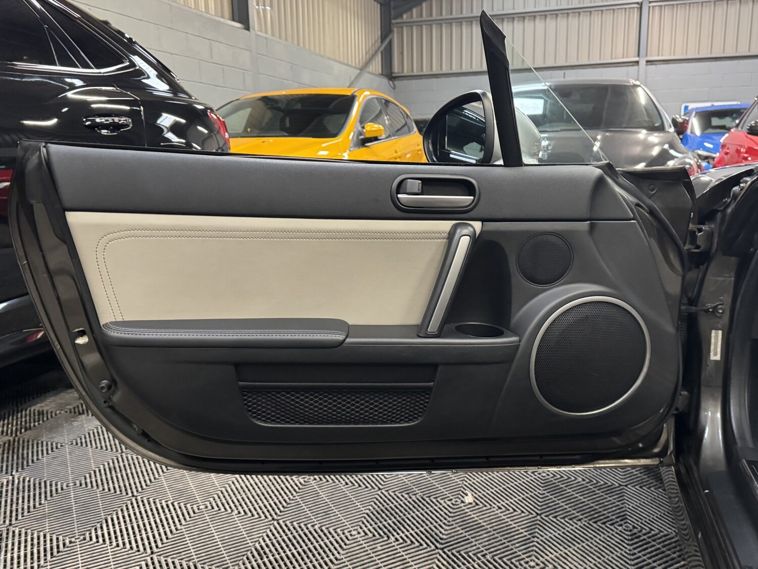 Used Mazda MX-5 2014 for sale - 77459926: Photo 28