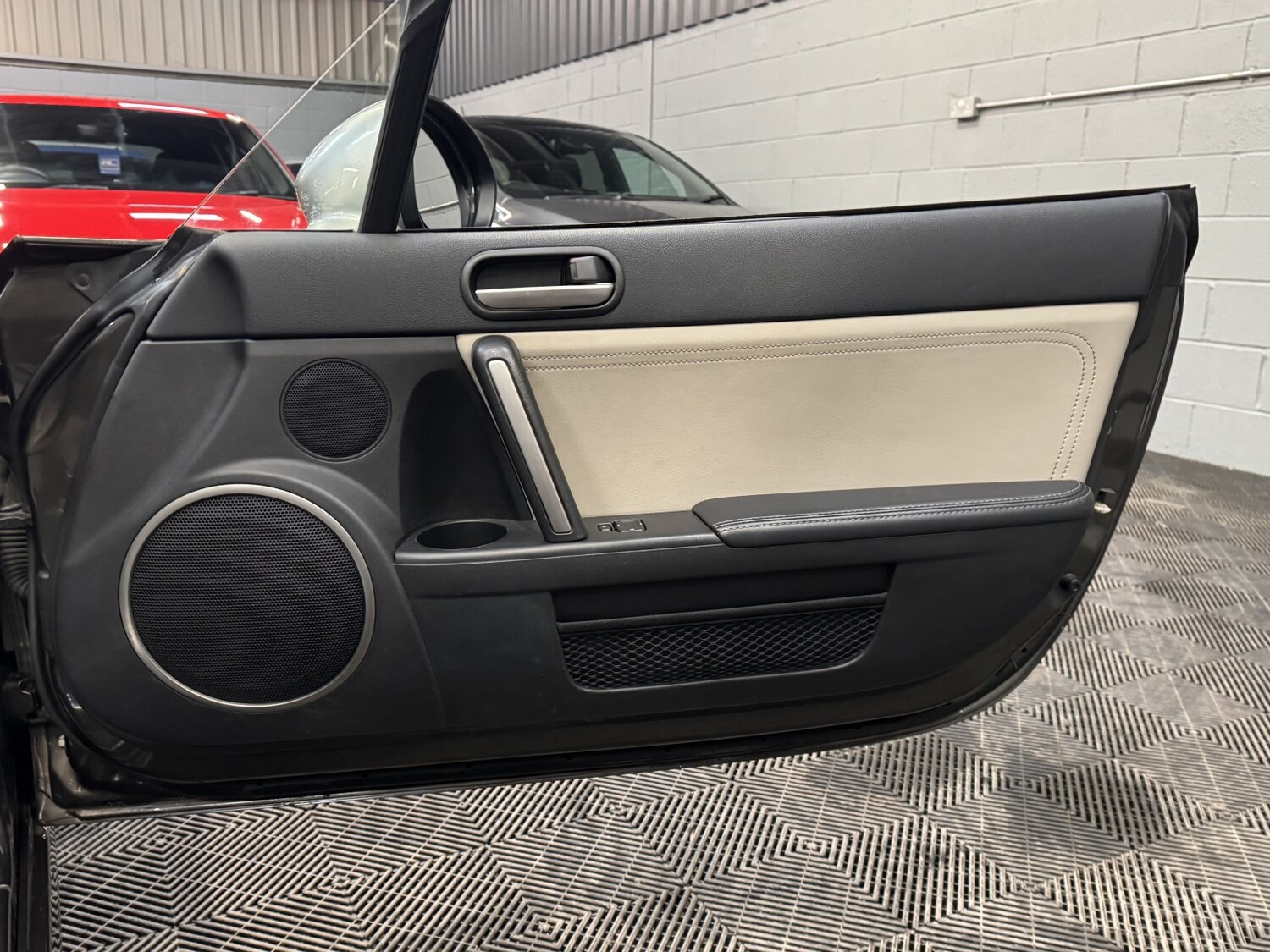 Used Mazda MX-5 2014 for sale - 77459926: Photo 33