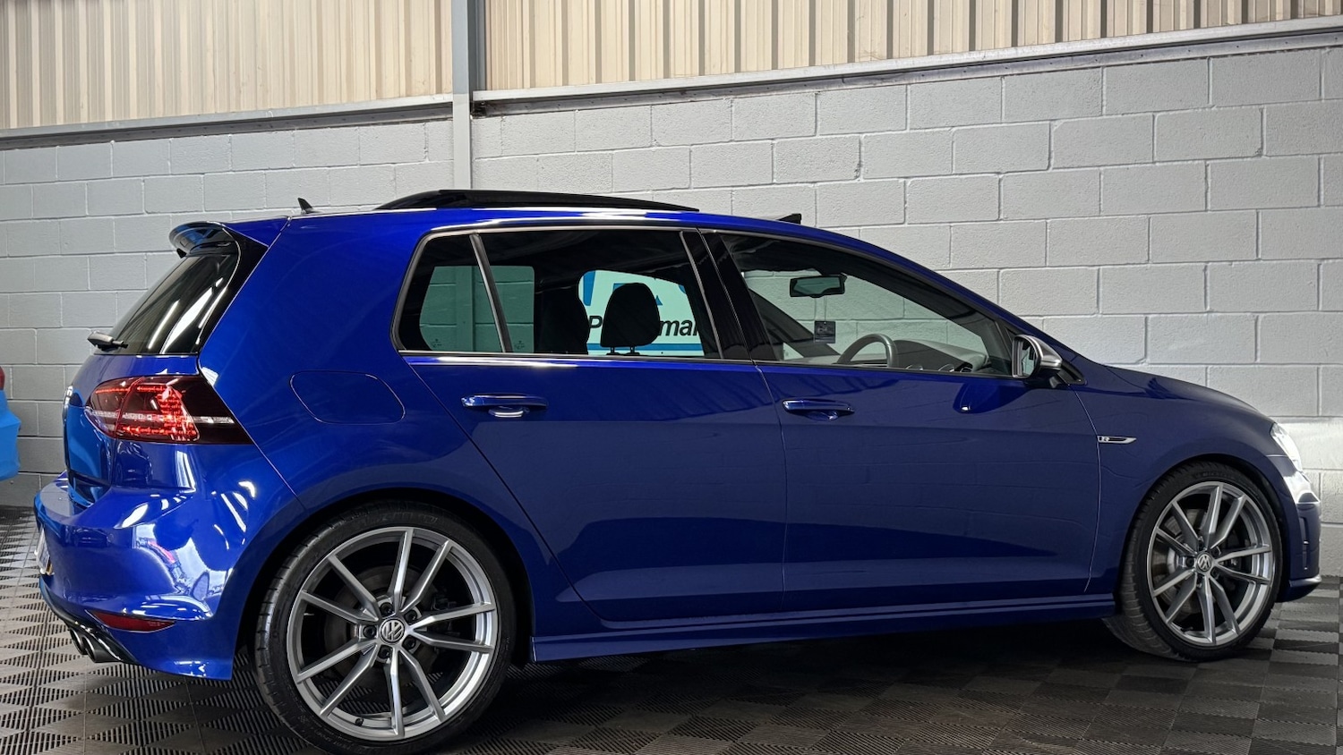 Used Volkswagen Golf 2016 for sale - 77997240: Photo 30