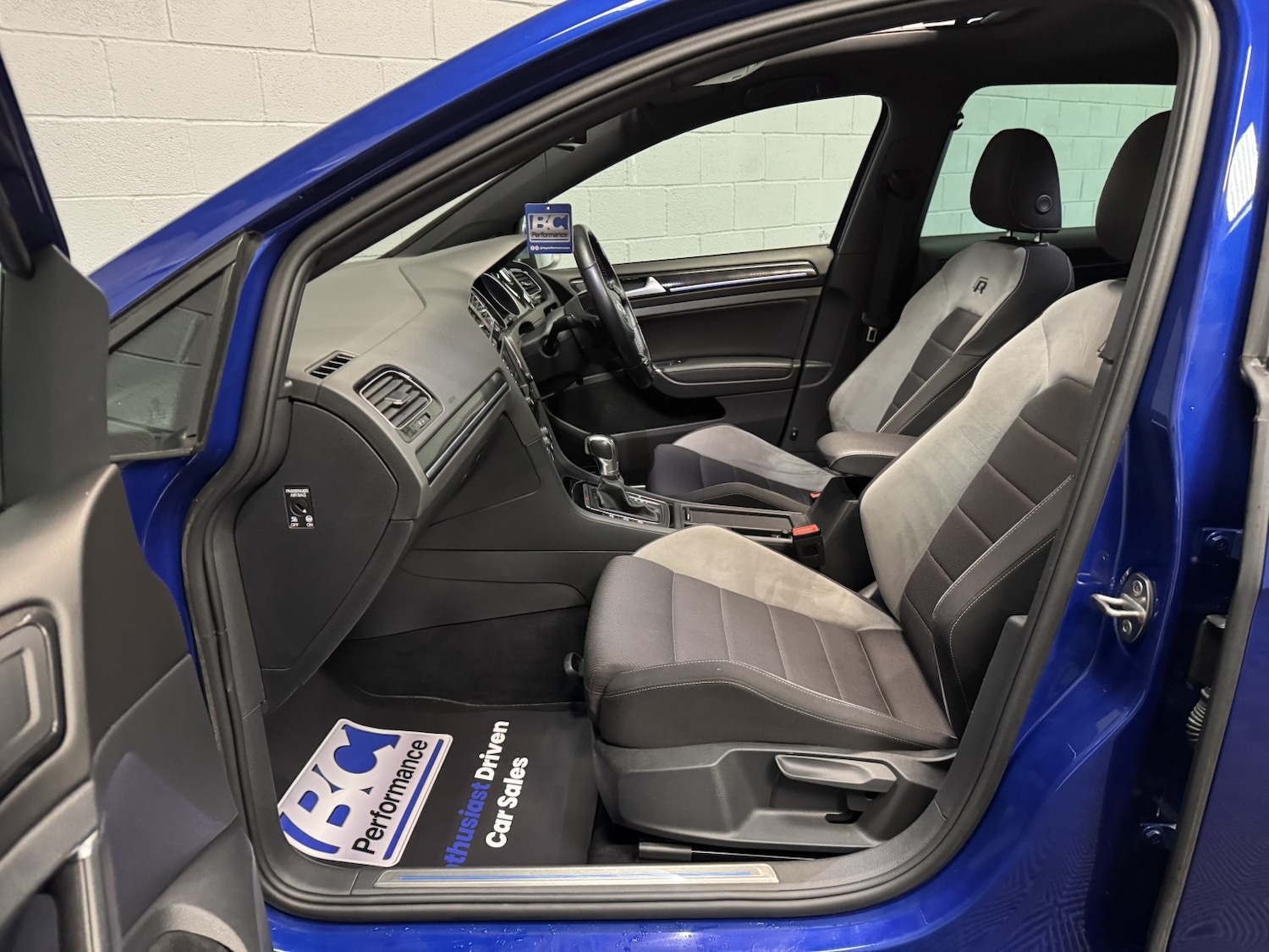 Used Volkswagen Golf 2016 for sale - 77997240: Photo 41