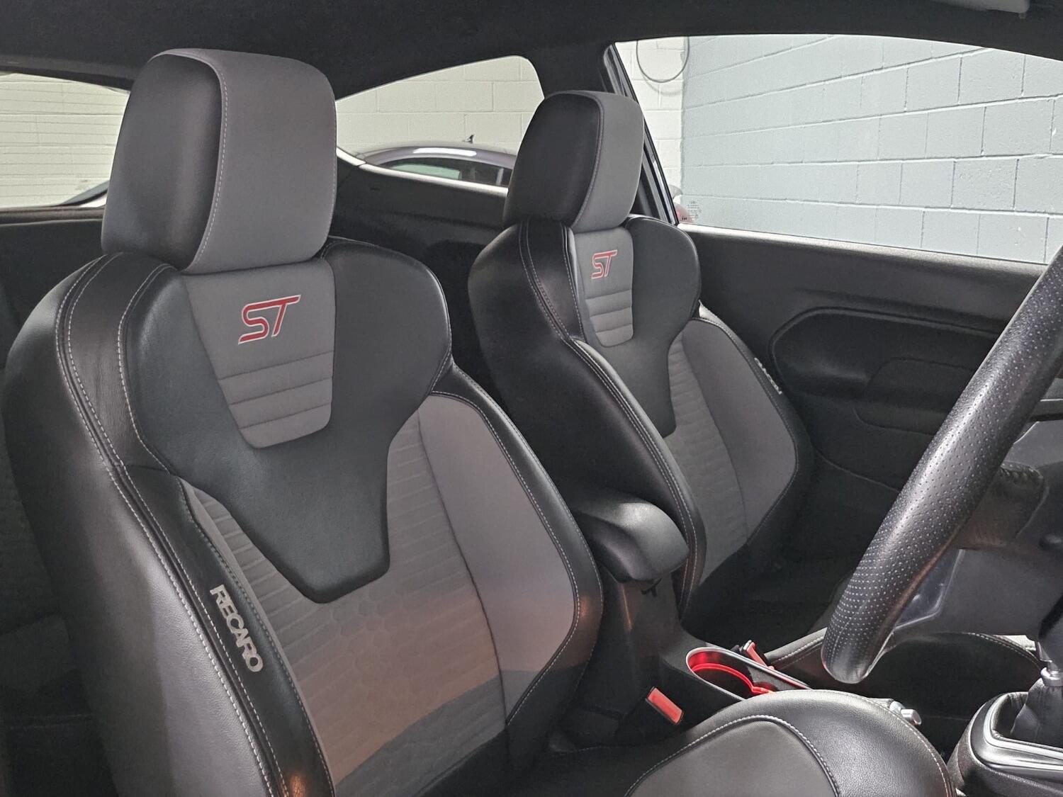 Used Ford Fiesta 2017 for sale - 76565157: Photo 11