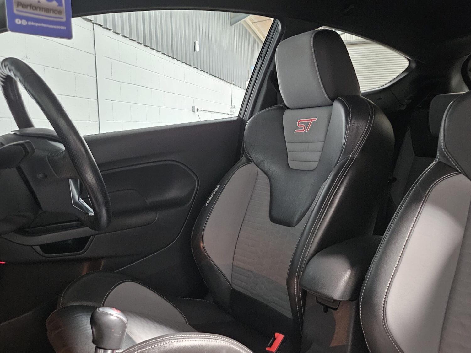 Used Ford Fiesta 2017 for sale - 76565157: Photo 12