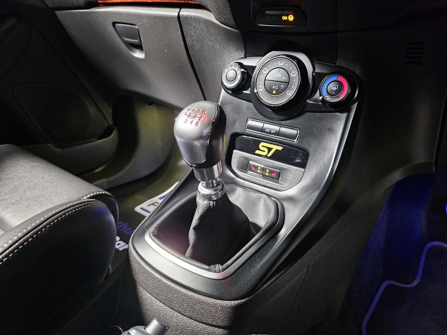 Used Ford Fiesta 2017 for sale - 76565157: Photo 16