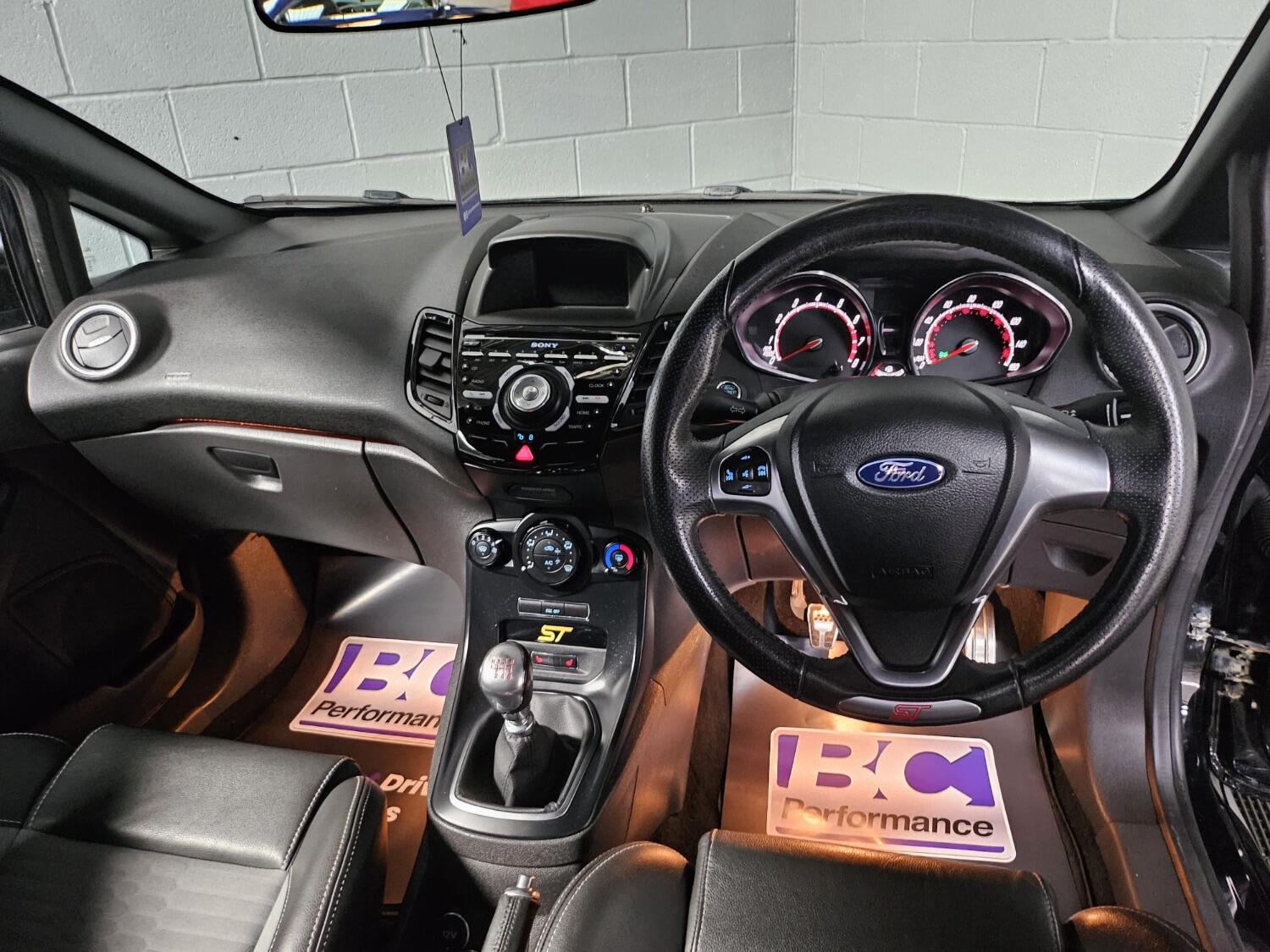 Used Ford Fiesta 2017 for sale - 76565157: Photo 17