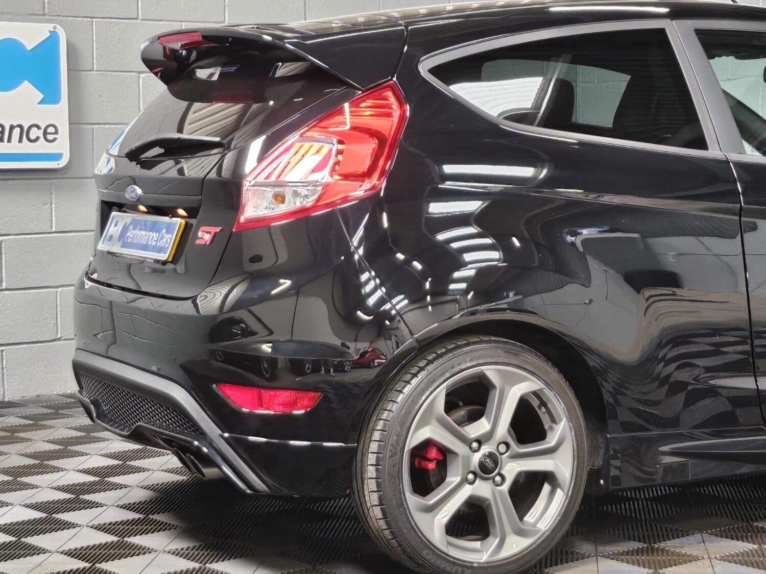 Used Ford Fiesta 2017 for sale - 76565157: Photo 33