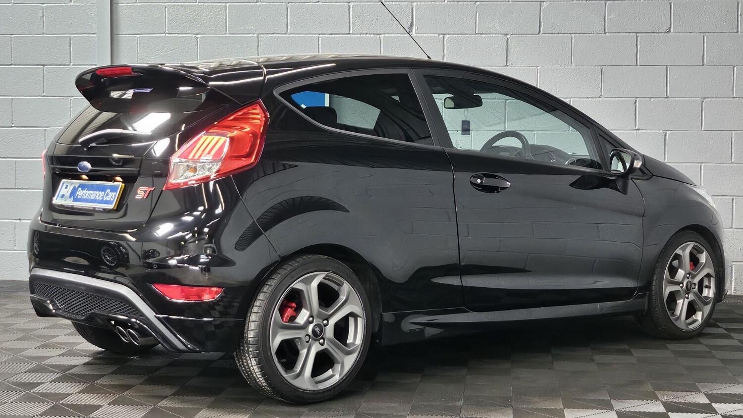 Used Ford Fiesta 2017 for sale - 76565157: Photo 36