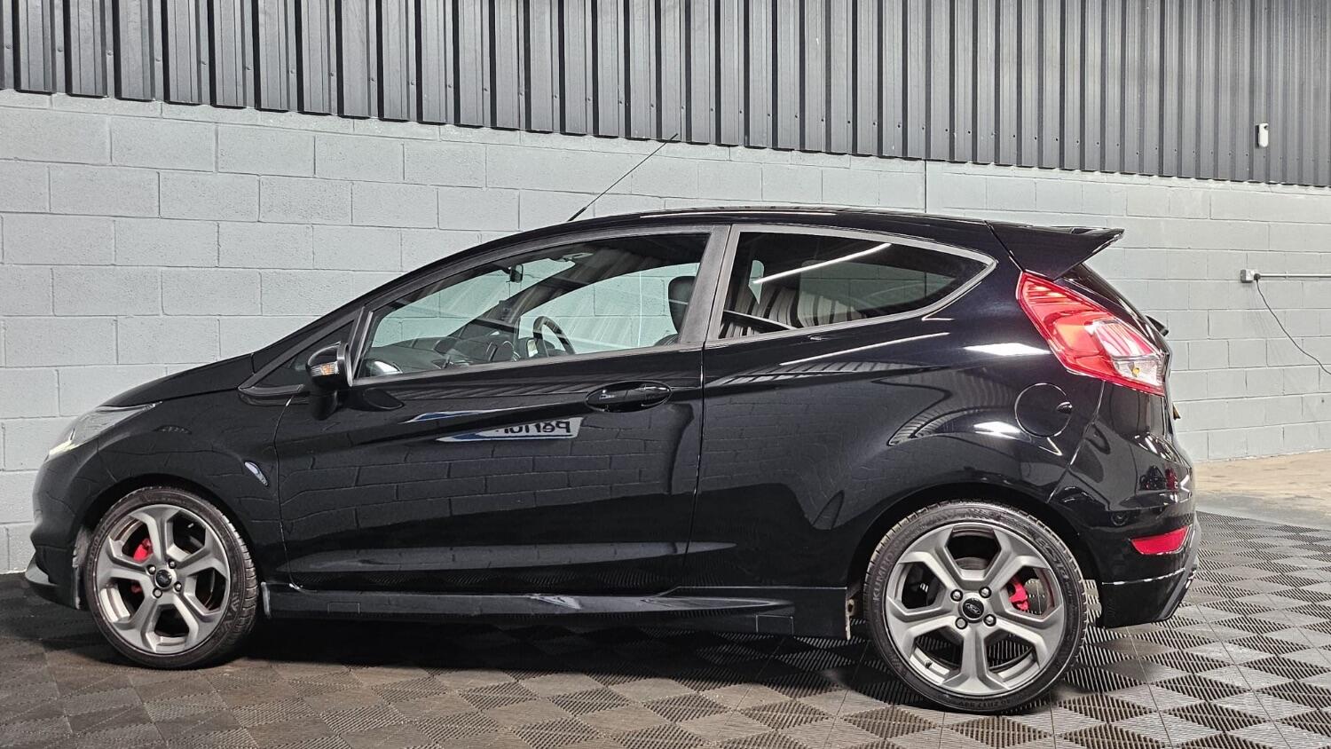 Used Ford Fiesta 2017 for sale - 76565157: Photo 40