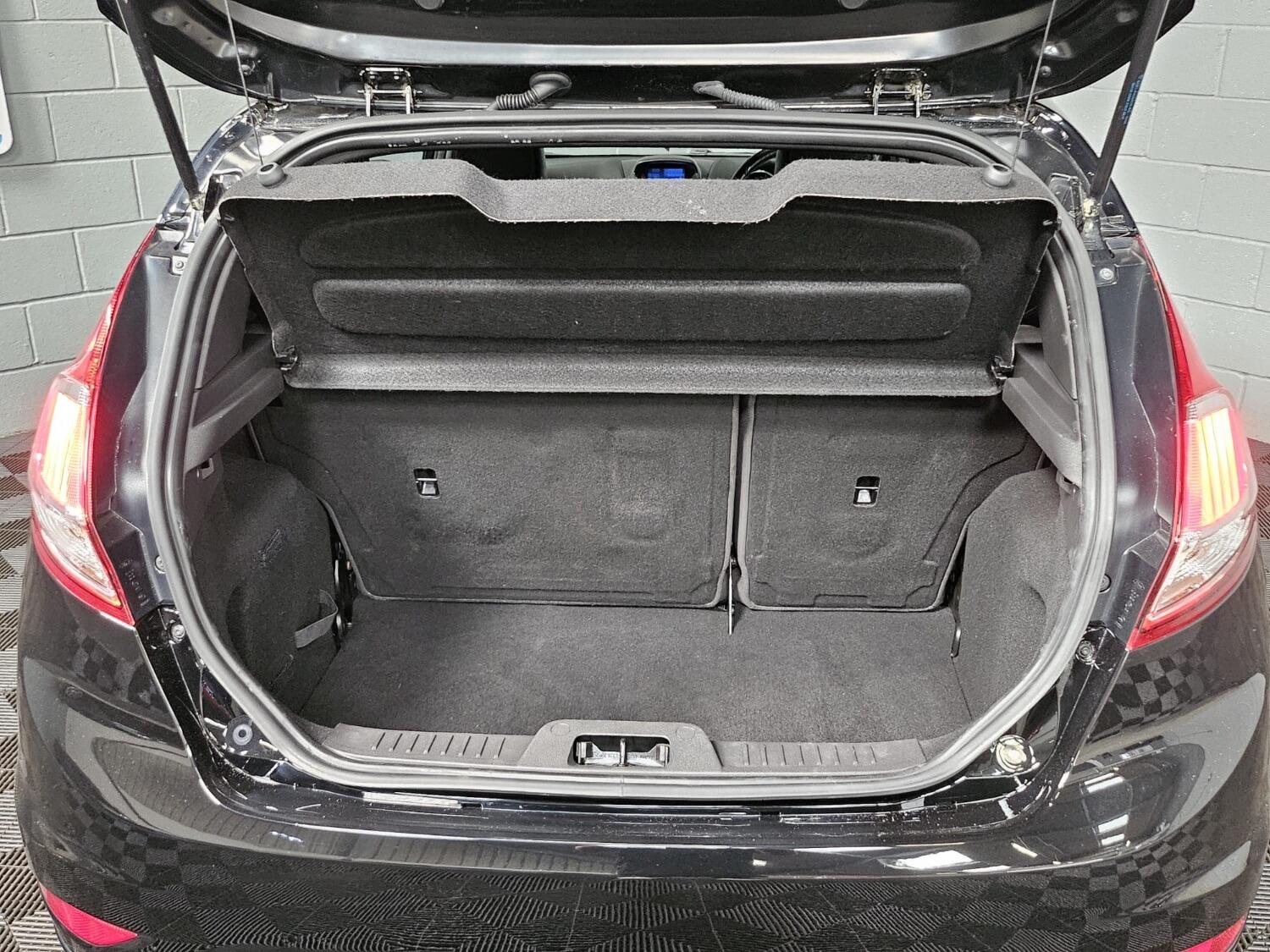 Used Ford Fiesta 2017 for sale - 76565157: Photo 42