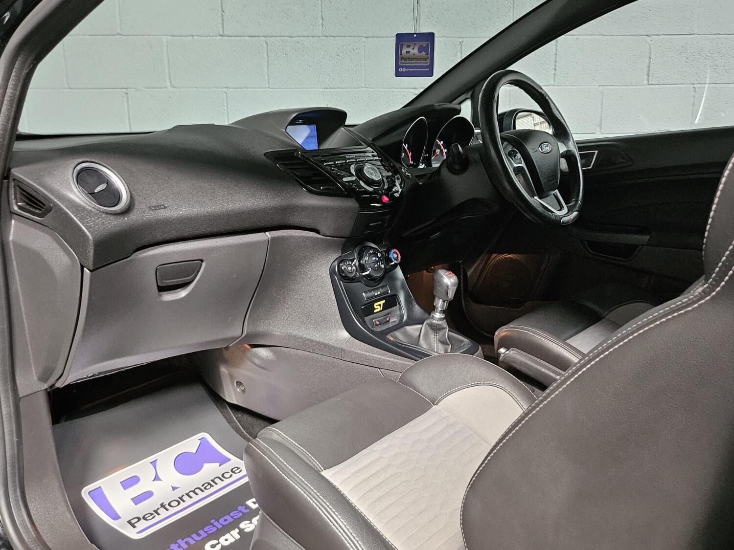 Used Ford Fiesta 2017 for sale - 76565157: Photo 45