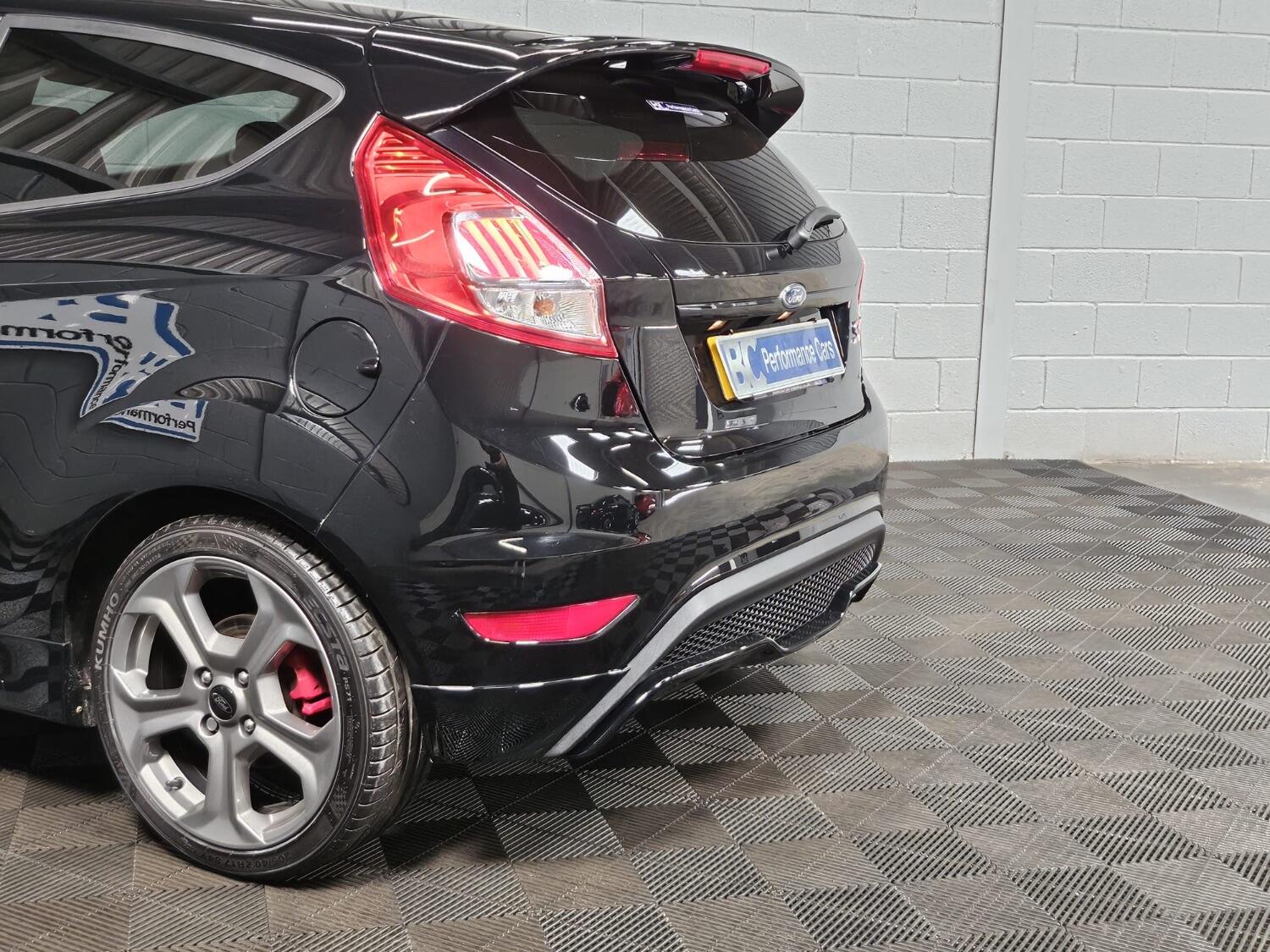 Used Ford Fiesta 2017 for sale - 76565157: Photo 6