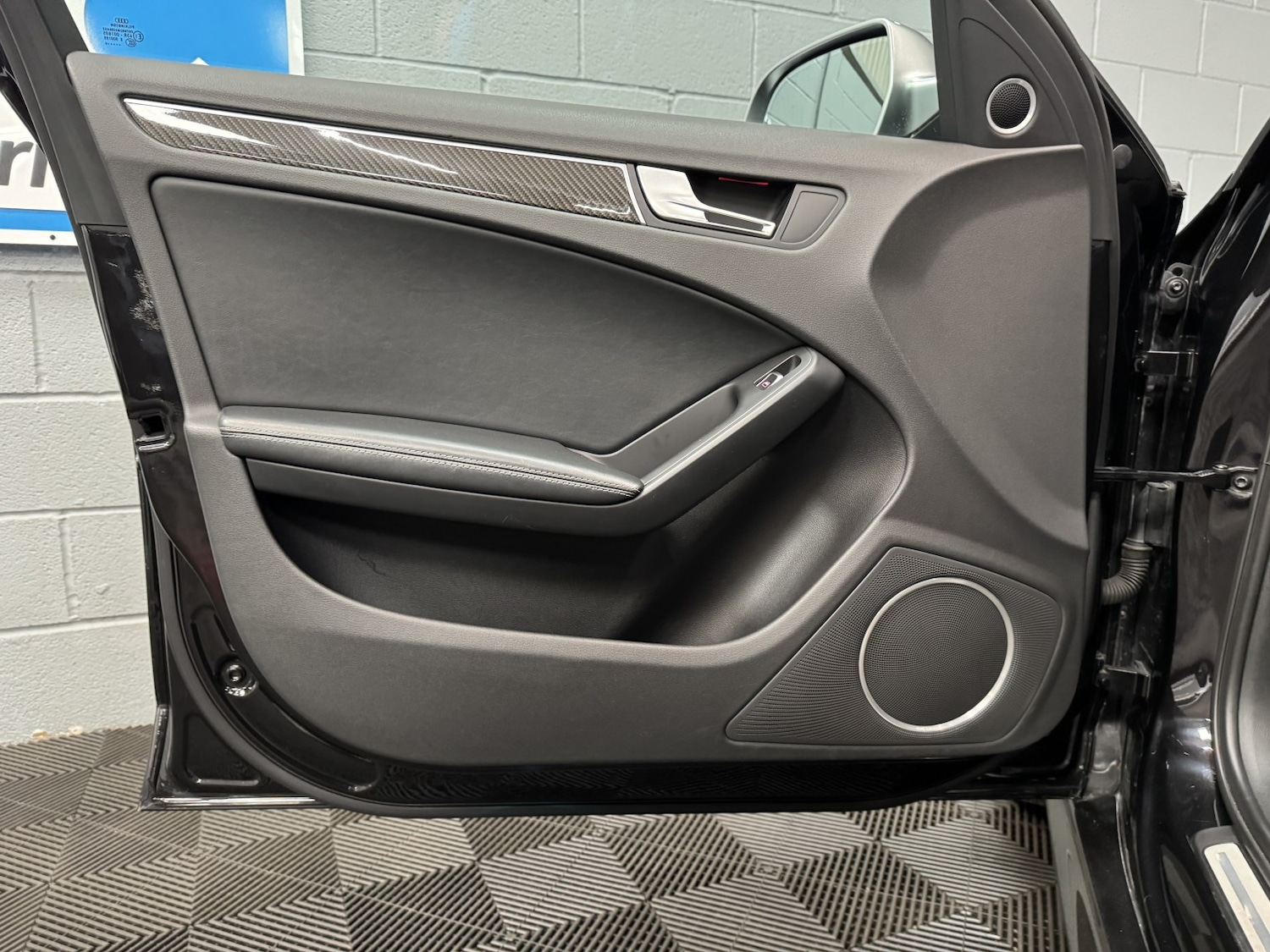 Used Audi RS4 2014 for sale - 76769472: Photo 51