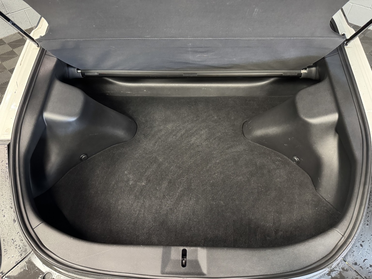 Used Nissan 370 Z 2017 for sale - 77129529: Photo 34