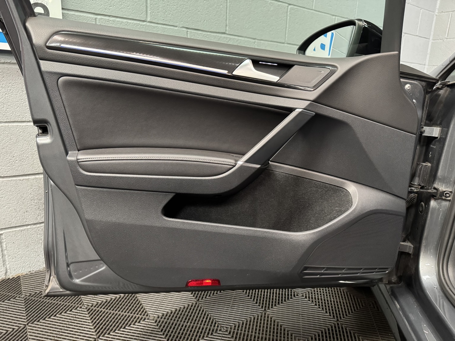 Used Volkswagen Golf 2018 for sale - 78031769: Photo 38