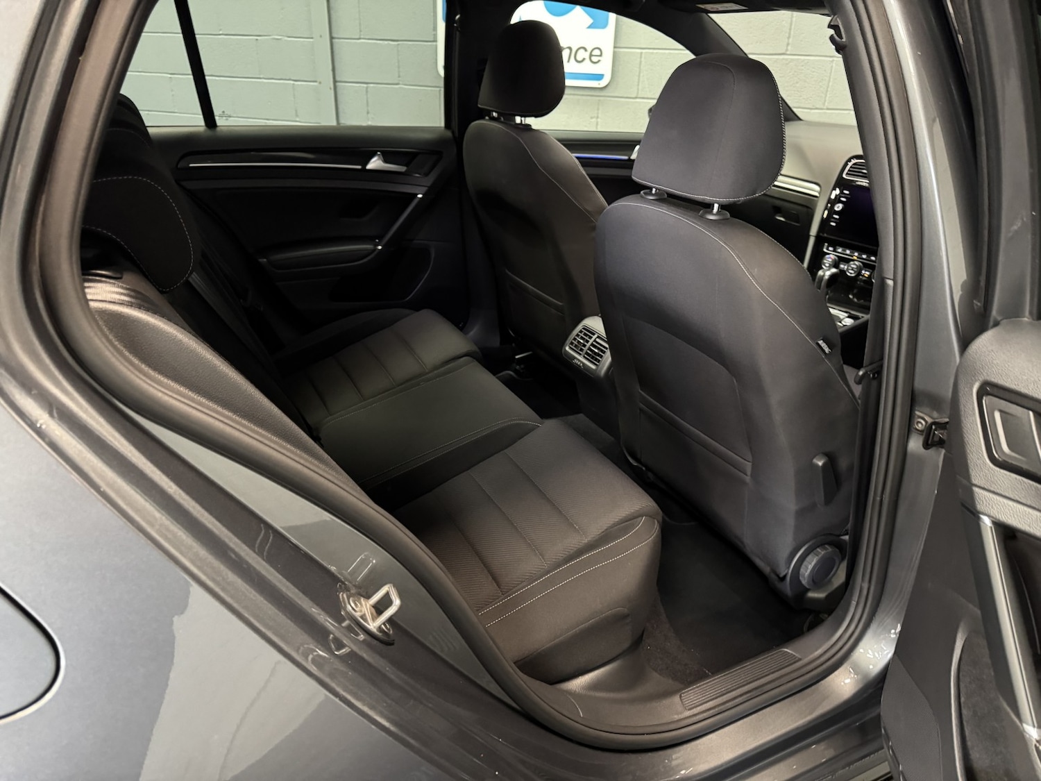 Used Volkswagen Golf 2018 for sale - 78031769: Photo 44