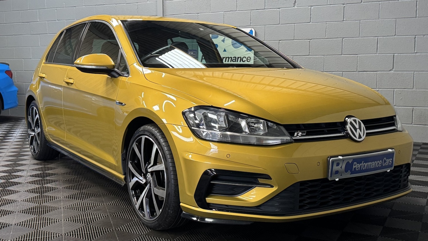 Used Volkswagen Golf 2017 for sale - 77522047: Photo 2