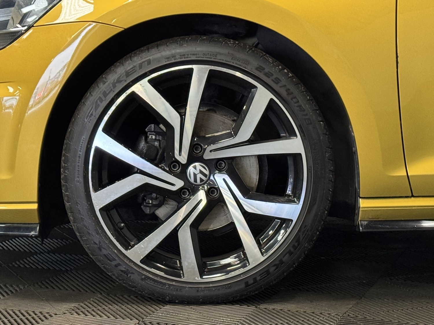 Used Volkswagen Golf 2017 for sale - 77522047: Photo 24