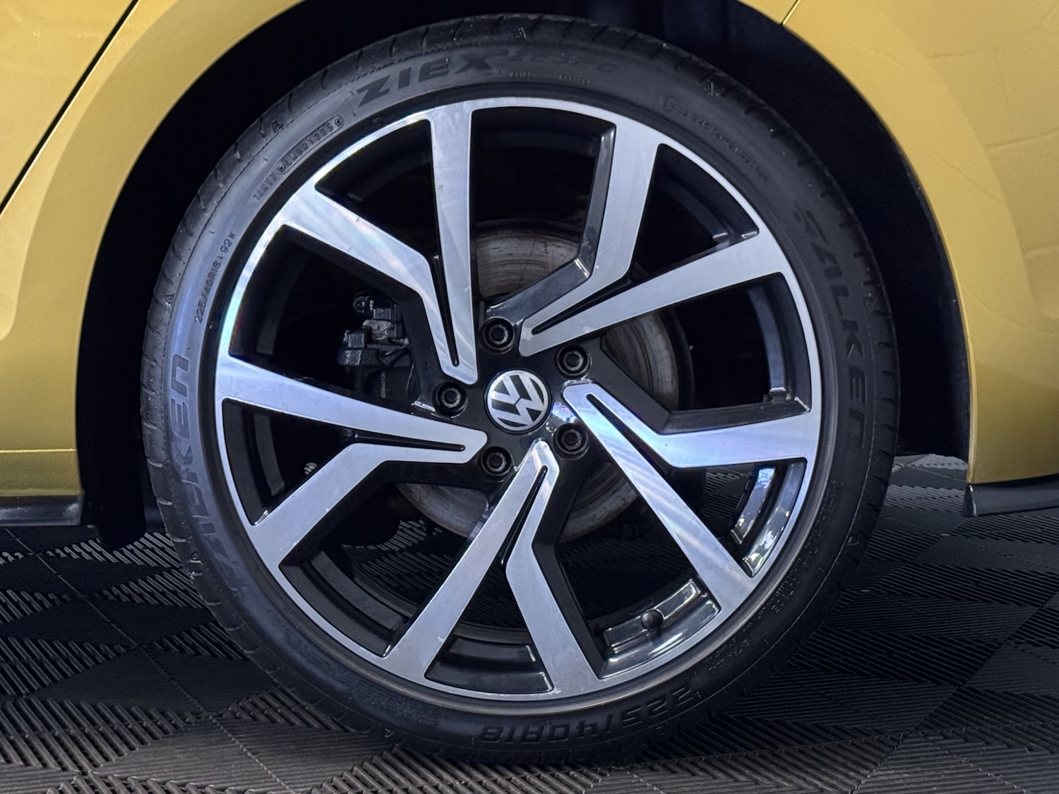 Used Volkswagen Golf 2017 for sale - 77522047: Photo 25