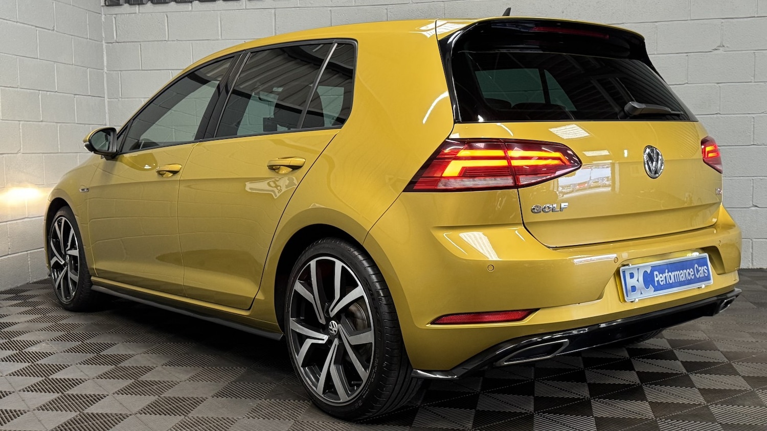 Used Volkswagen Golf 2017 for sale - 77522047: Photo 5