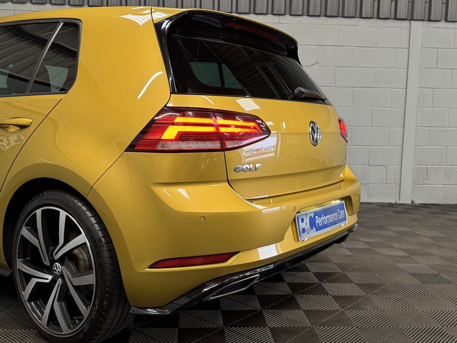 Used Volkswagen Golf 2017 for sale - 77522047: Photo 7