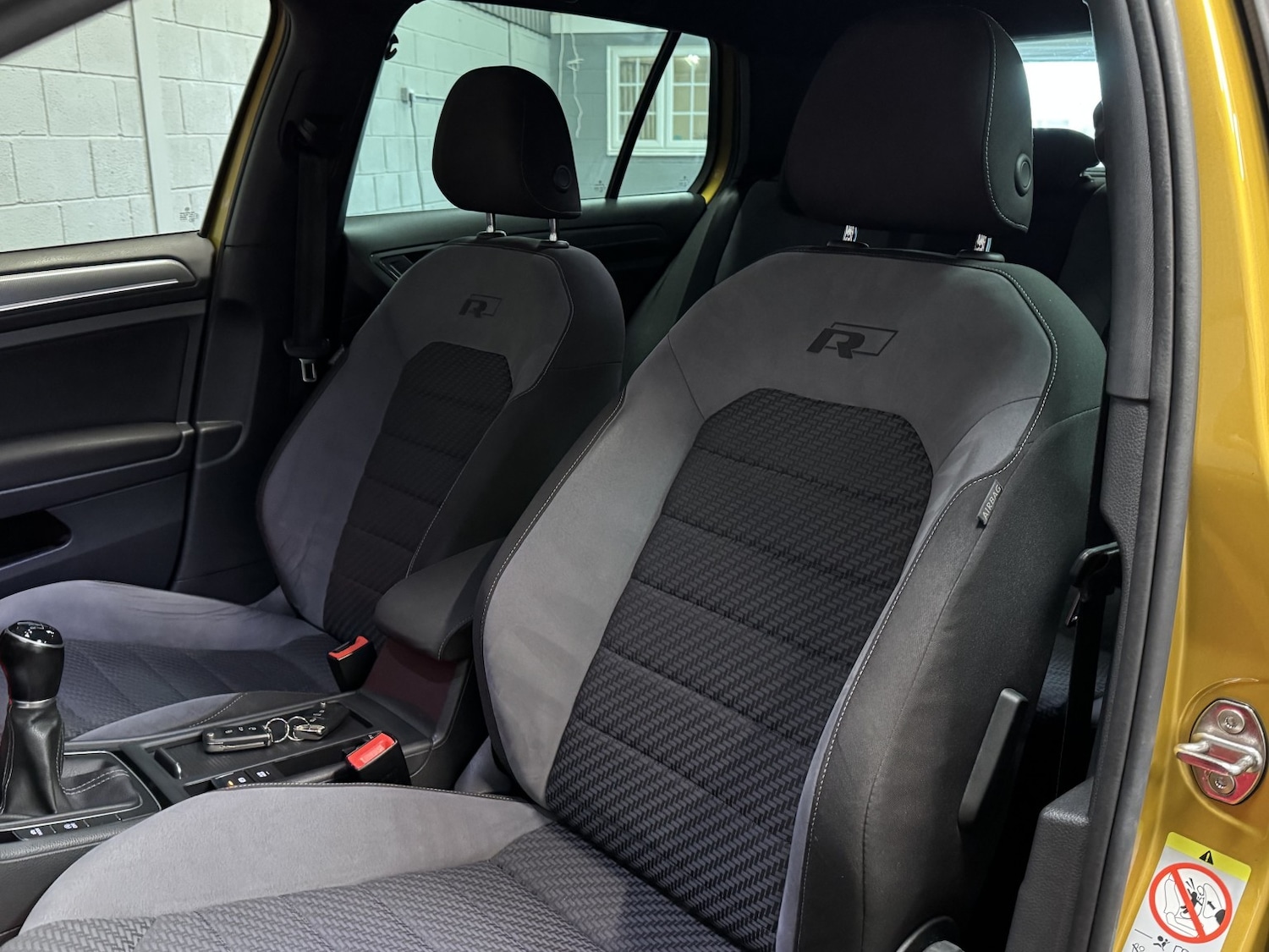 Used Volkswagen Golf 2017 for sale - 77522047: Photo 9