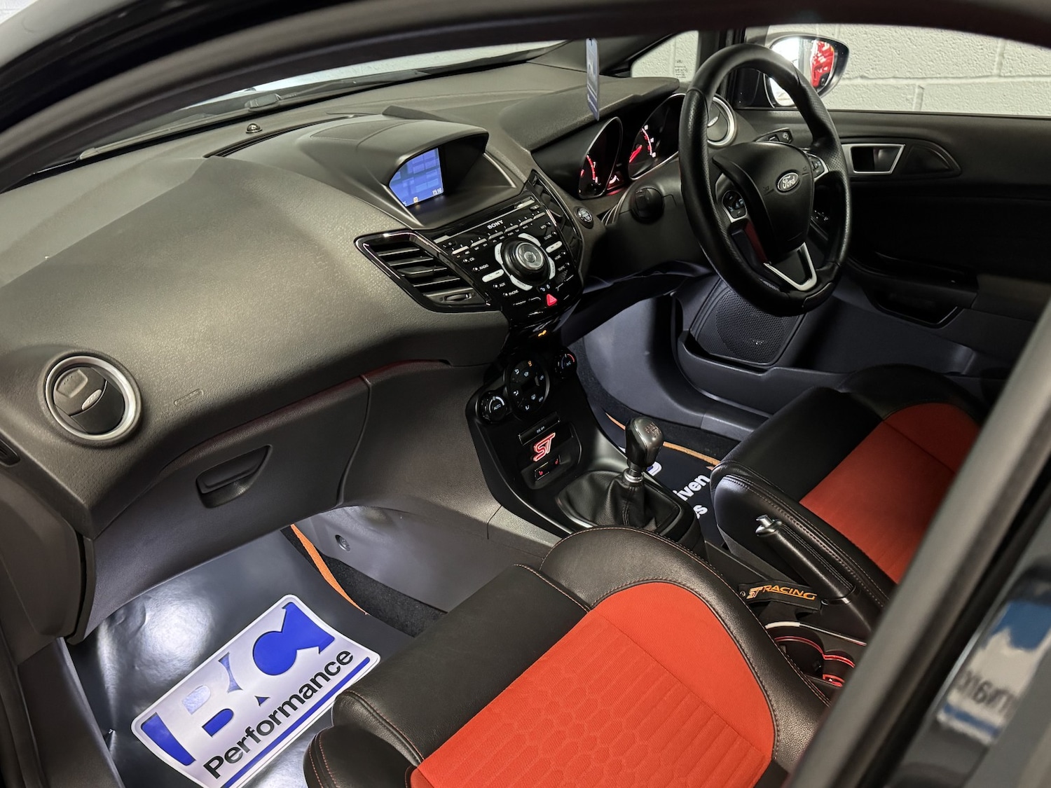 Used Ford Fiesta 2017 for sale - 76536717: Photo 42