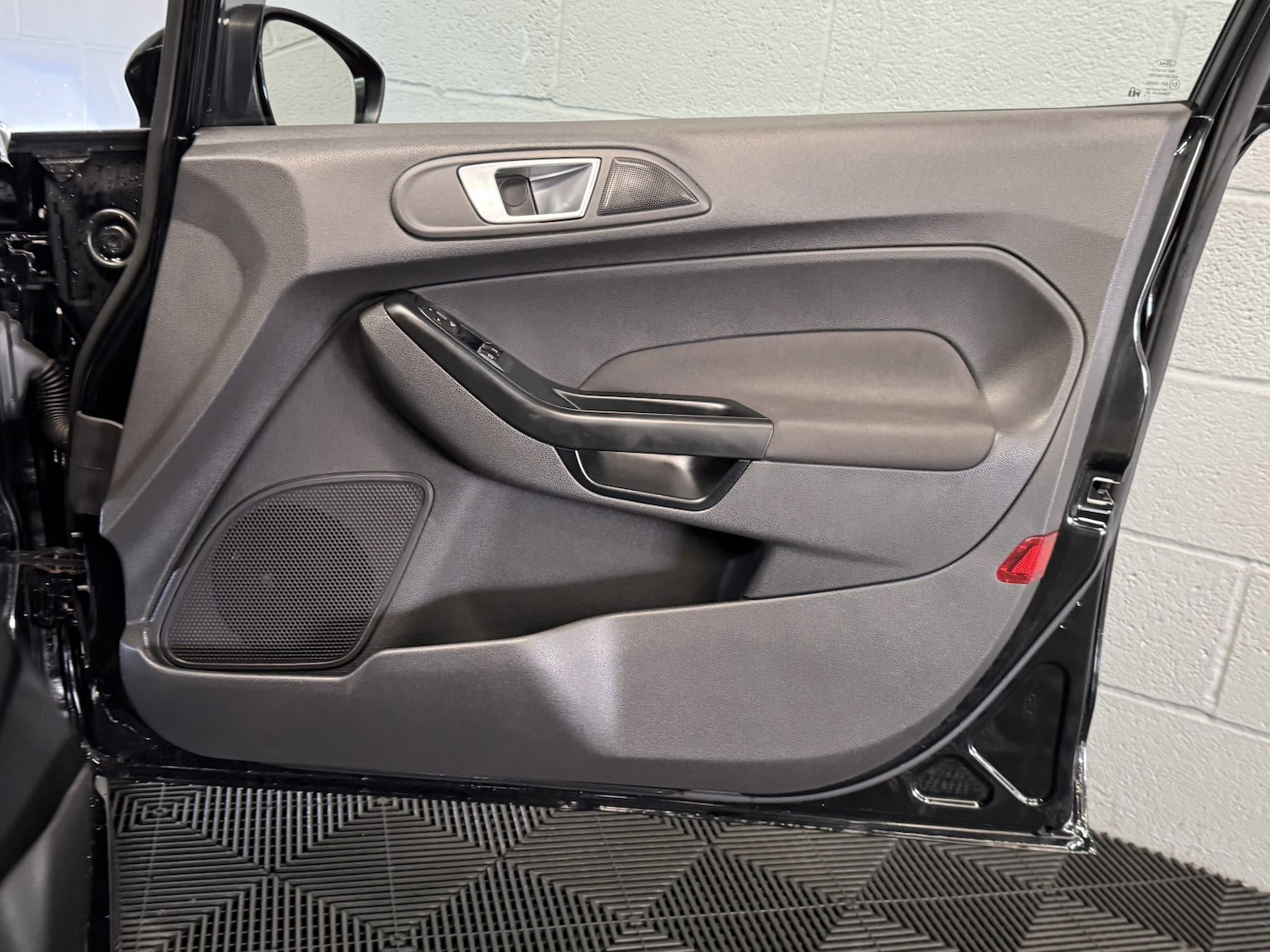 Used Ford Fiesta 2017 for sale - 76536717: Photo 46