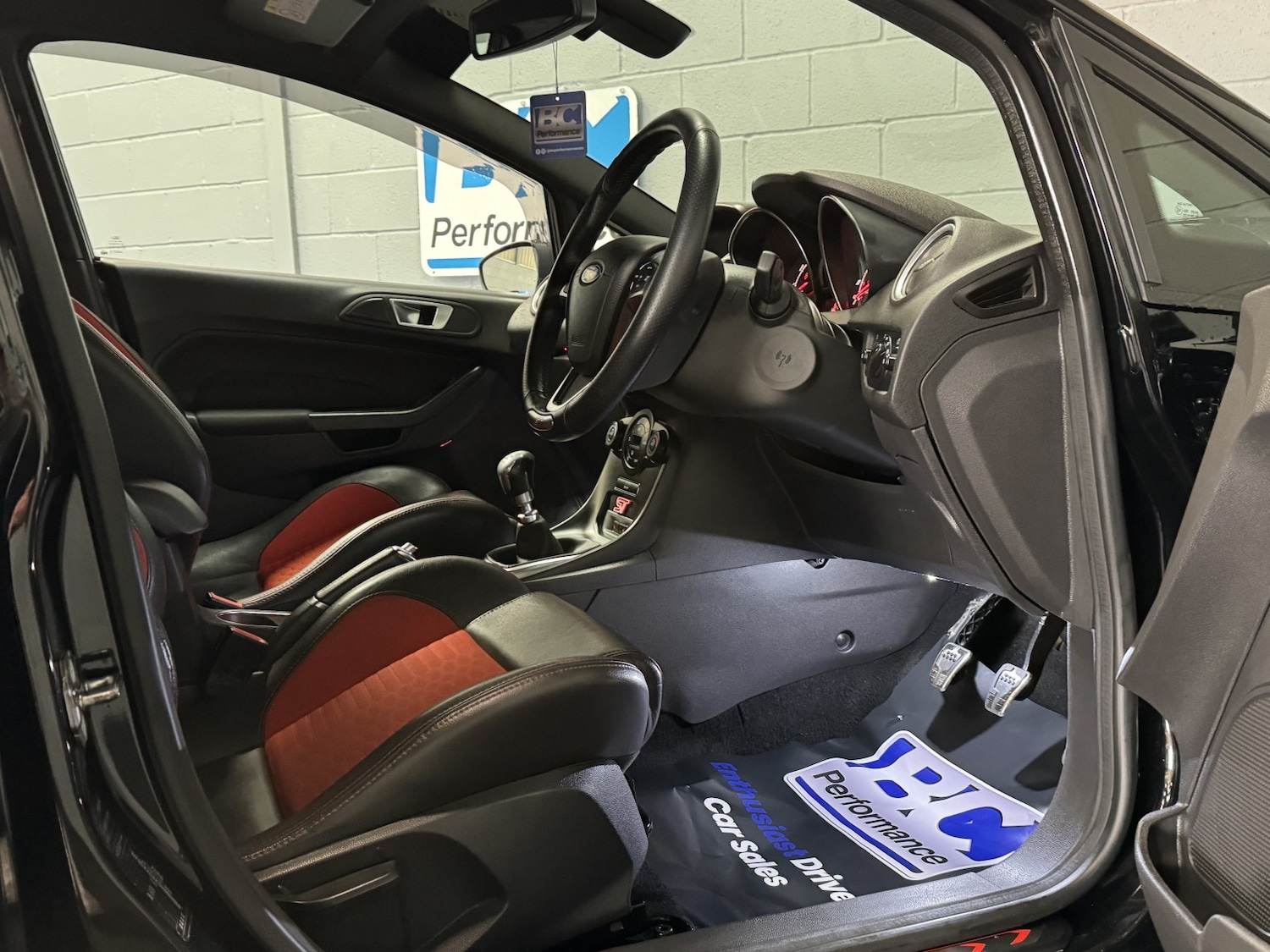 Used Ford Fiesta 2017 for sale - 76536717: Photo 48