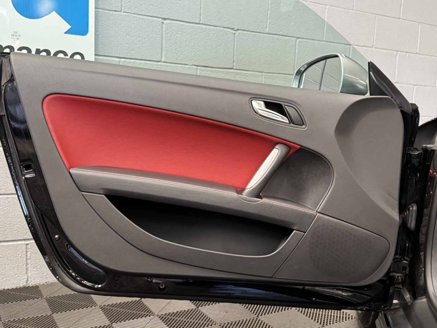 Used Audi TT 2009 for sale - 77997208: Photo 33