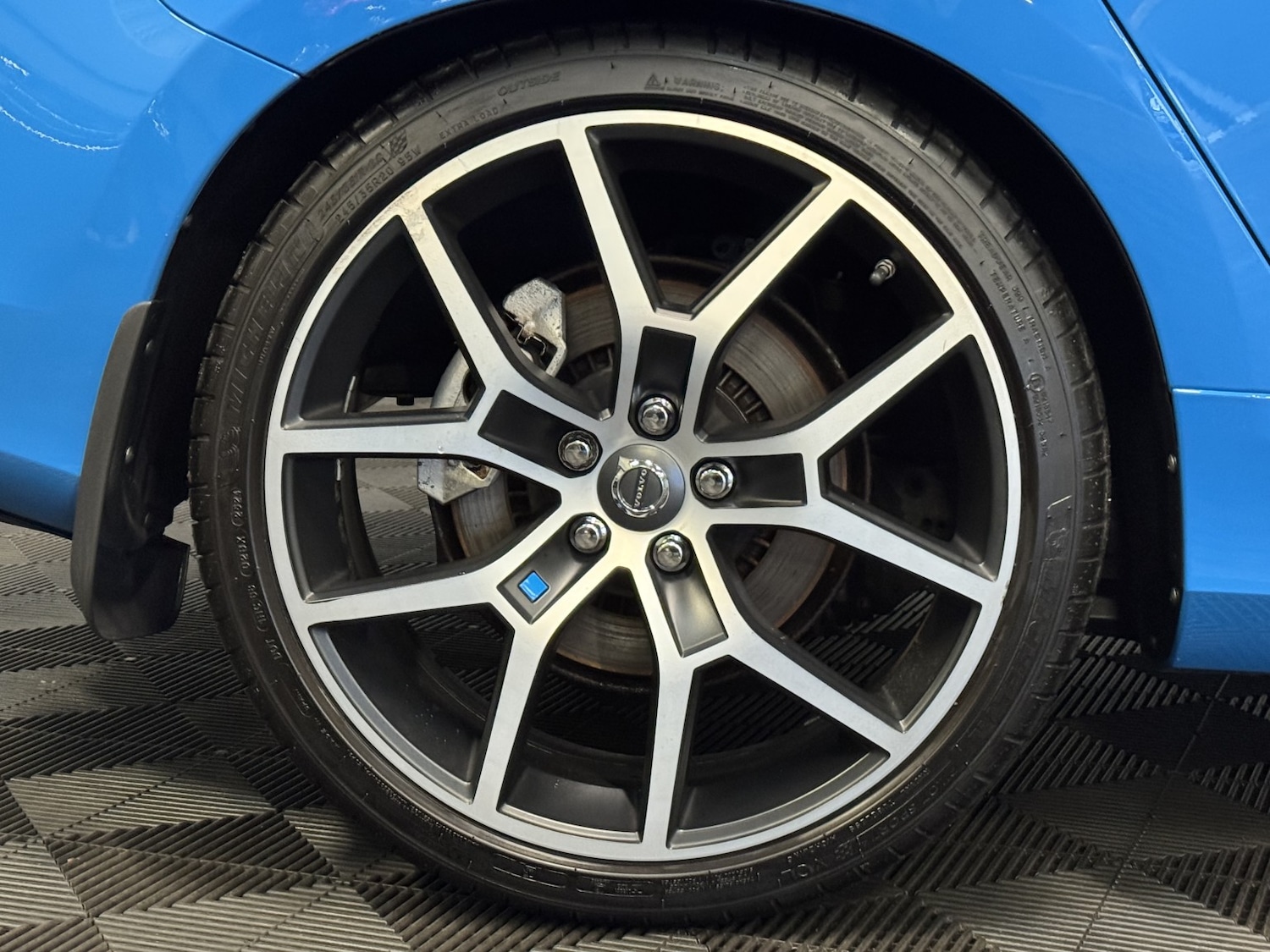 Used Volvo V60 2015 for sale - 77154427: Photo 38