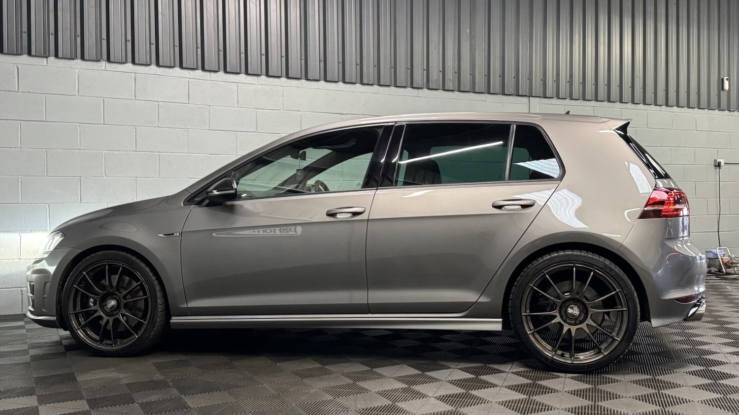 Used Volkswagen Golf 2017 for sale - 76624421: Photo 24