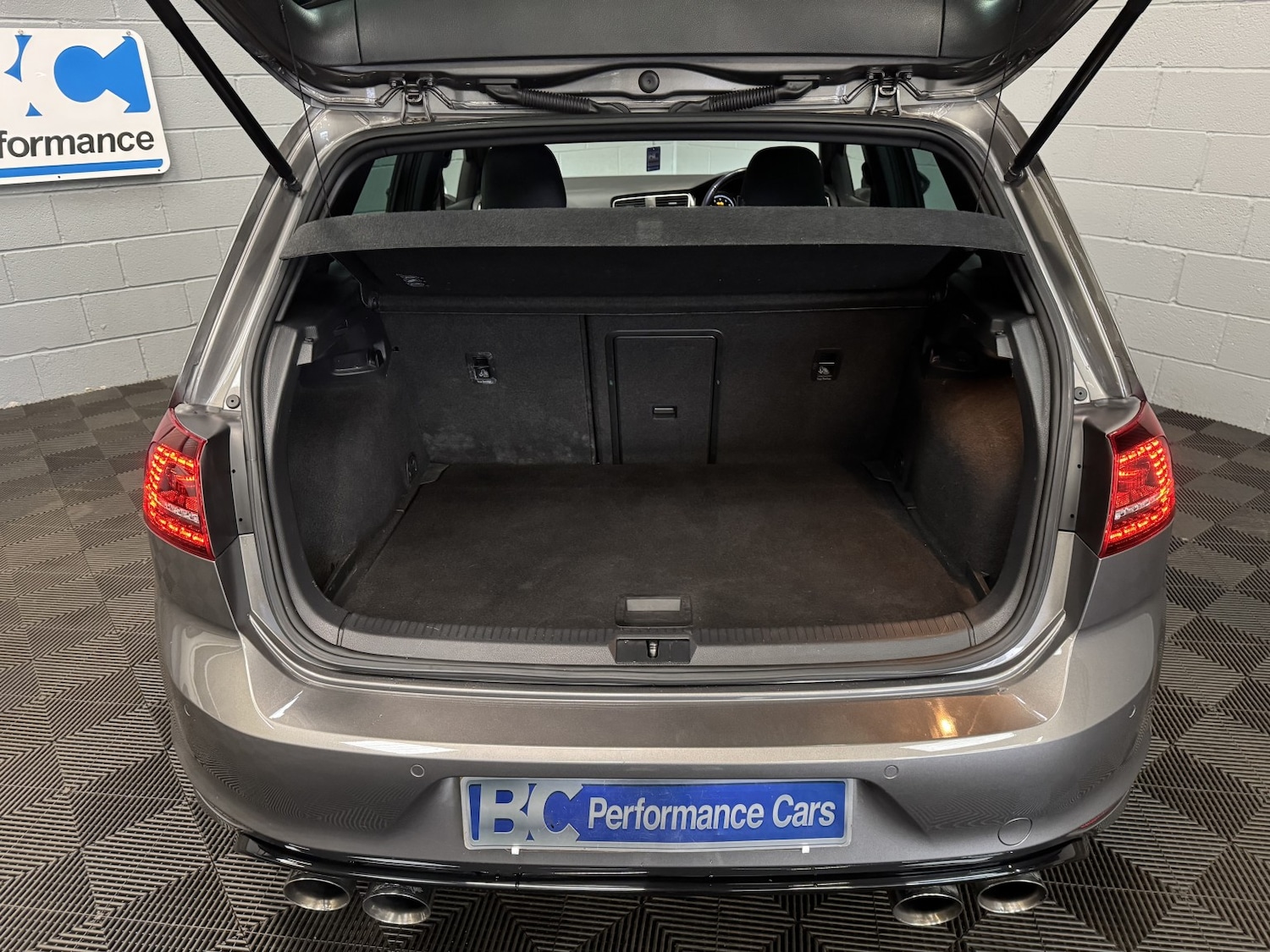 Used Volkswagen Golf 2017 for sale - 76624421: Photo 32